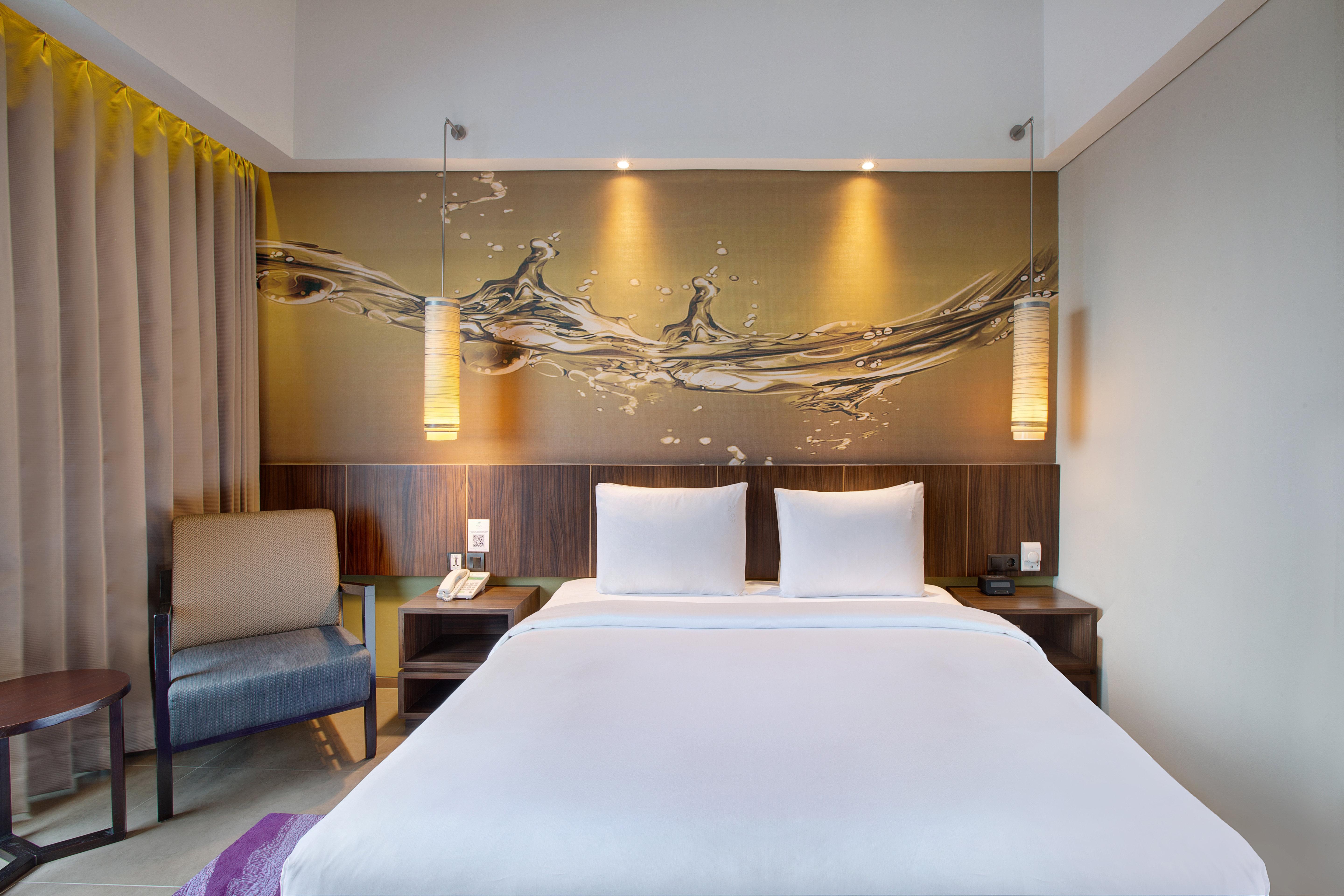 Holiday Inn Bandung Pasteur By Ihg Exterior photo